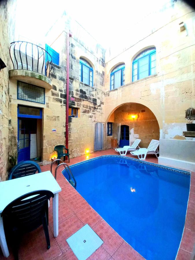 Ta Lucia Farmhouse With Private Pool And Bbq Villa Santa Luċija Dış mekan fotoğraf