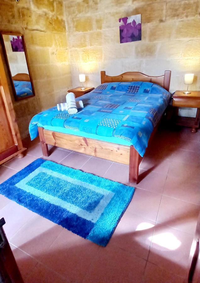 Ta Lucia Farmhouse With Private Pool And Bbq Villa Santa Luċija Dış mekan fotoğraf