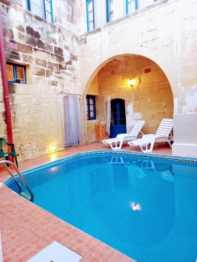 Ta Lucia Farmhouse With Private Pool And Bbq Villa Santa Luċija Dış mekan fotoğraf